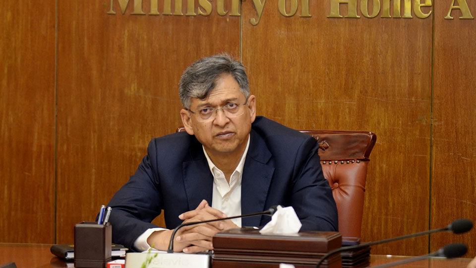 আইনশৃঙ্খলা বাহিনীকে দ্রুত জনপ্রত্যাশা পূরণ করতে হবে : স্বরাষ্ট্রমন্ত্রী