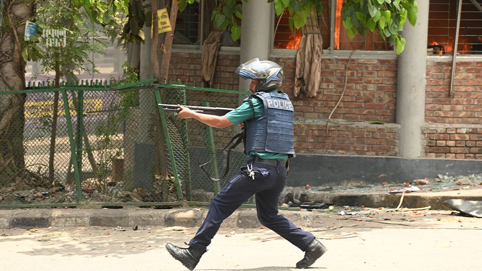 ss-bangladesh-police-file-pic-27092024-04