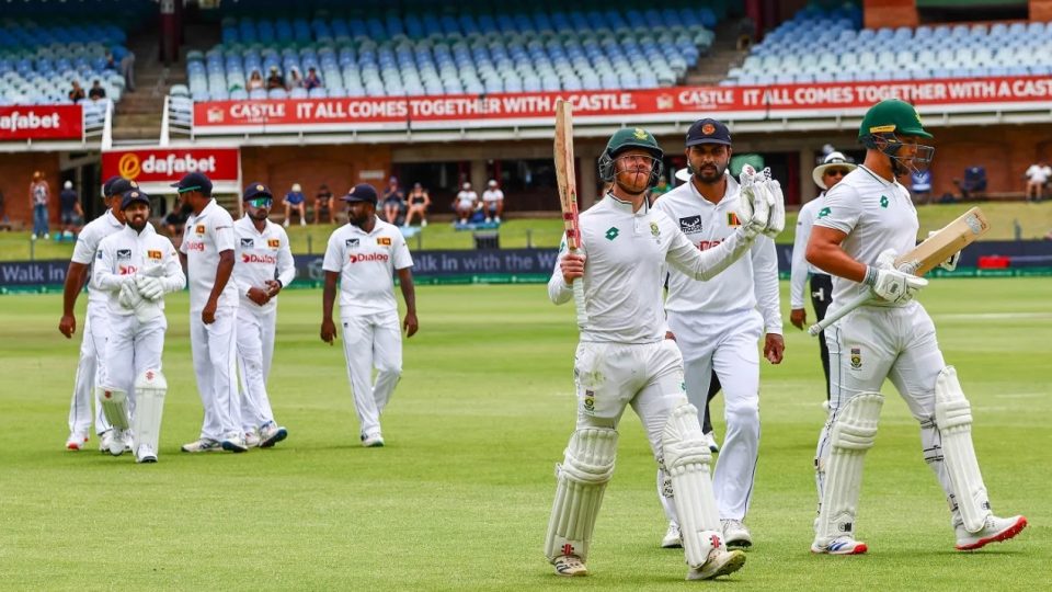 ১০৫ রানে অপরাজিত ছিলেন কাইল ভেরেইন। ছবি : ক্রিকইনফো